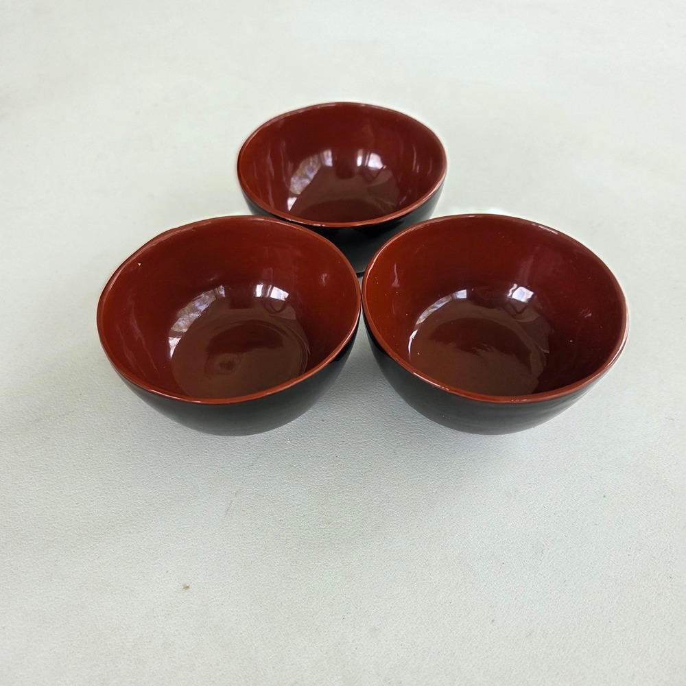 Set of 3 Japanese Lacquerware Bowls Black and Red Cinnabar Miso Soup Tea Cups